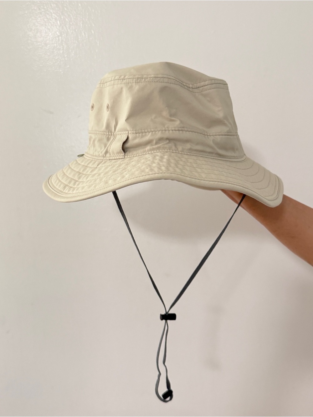 Costco Solar Escape Sun Hat Beige One Size Adjustable 2.5” Brim